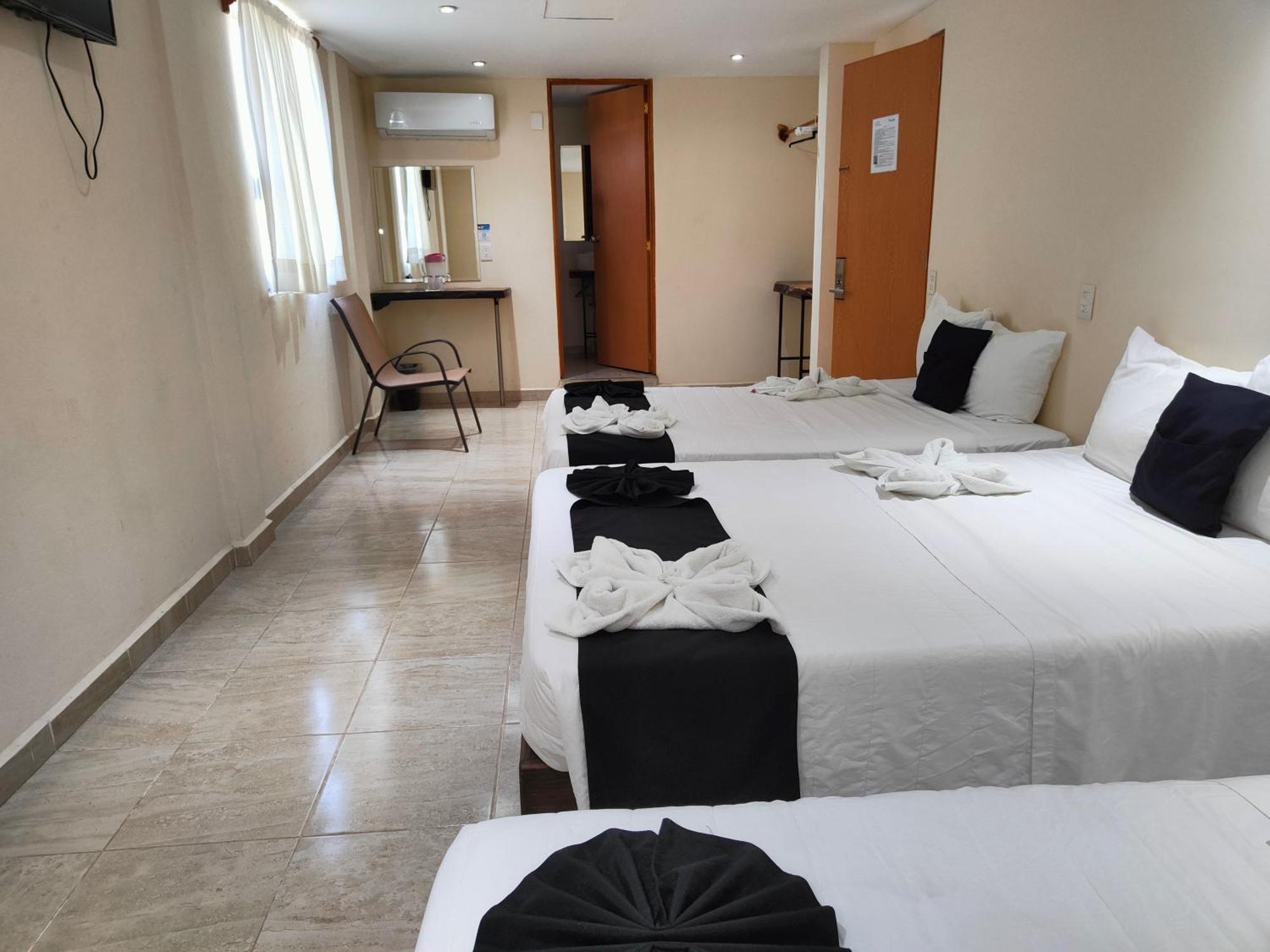 Ashly Loma Larga Hotel Acapulco Exterior photo